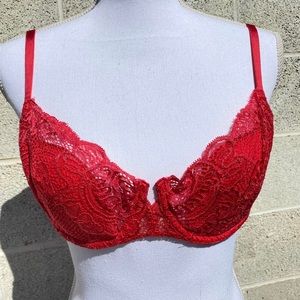 Very sexy Victoria’s Secret bra size 34D push-up without padding red dainty bra